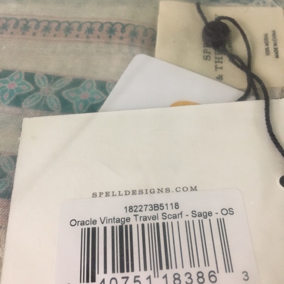 SOLD💙Oracle Vintage Travel Scarf - Picture 6 of 7